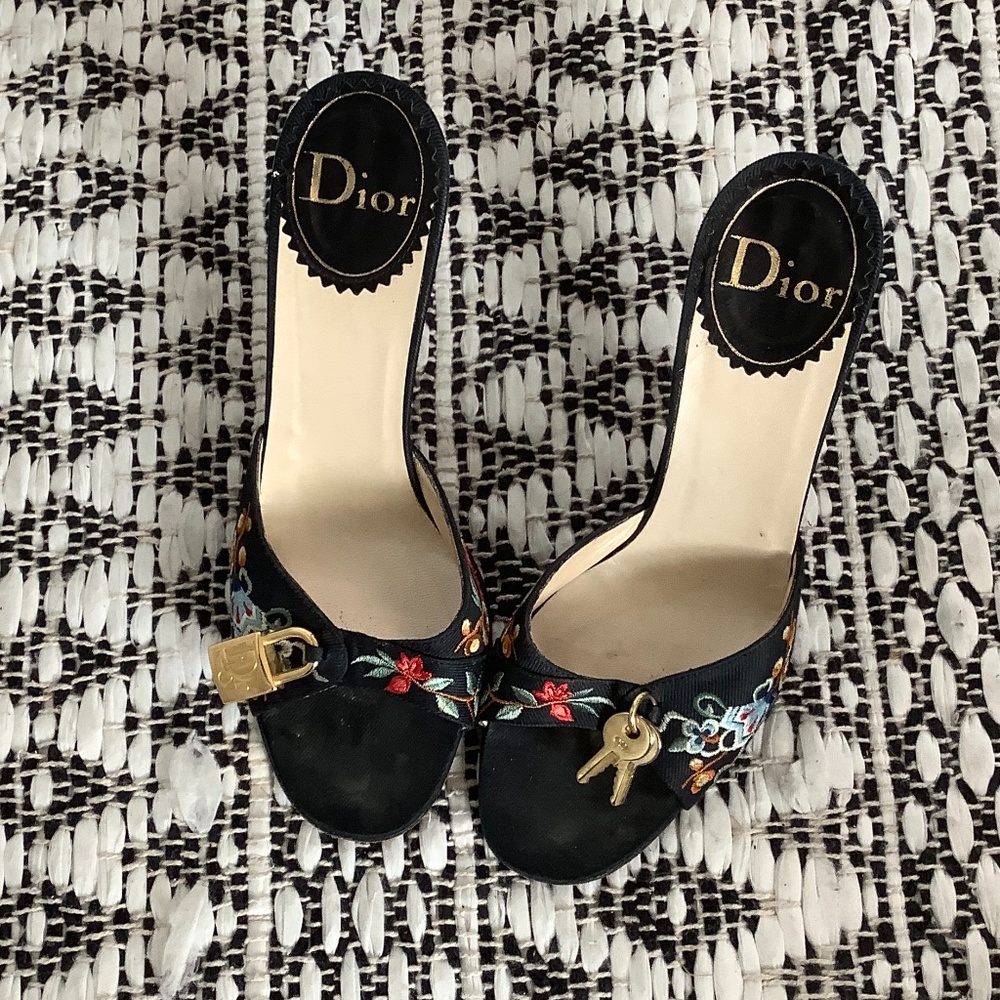 Dior Black Embroidered Heels Lock and Key 6.5